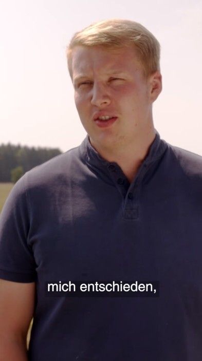Weite Reihe mit Blühenden Untersaaten